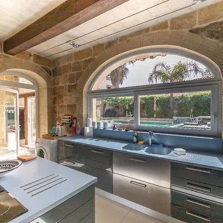 Casa Serena * Żebbuġ
